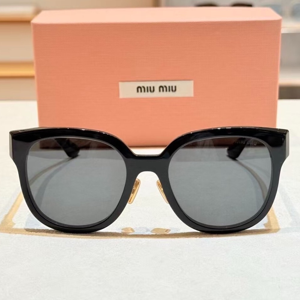 Miumiu sunglasses